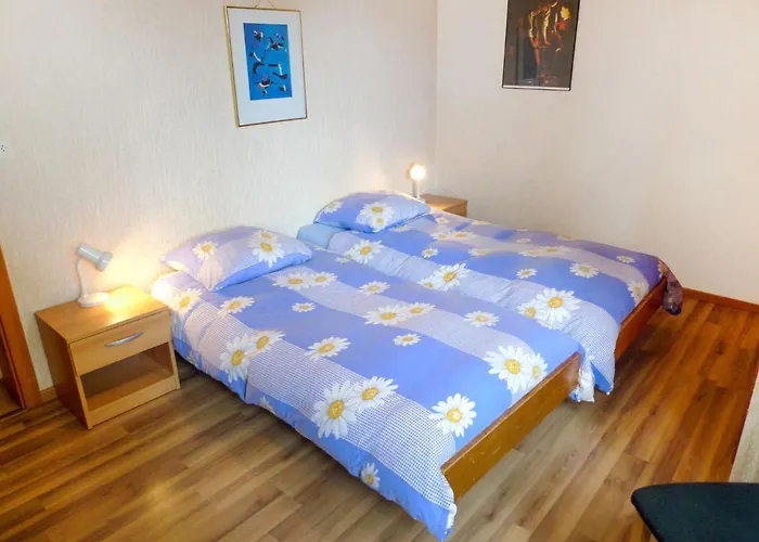 San Giorgio A 12 By Interhome 克莱恩 蒙塔纳